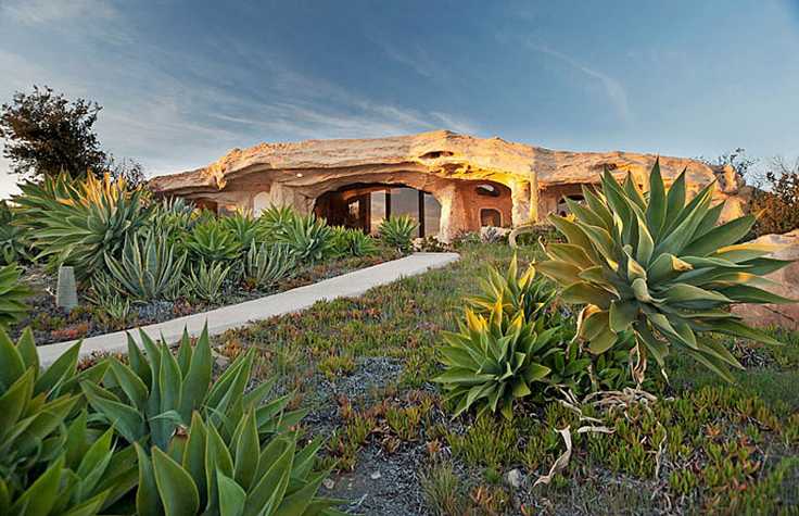 Flintstones-Style-Malibu-Retreat-small