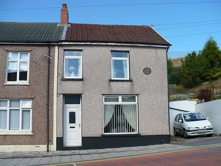 Robin-Drayton-terraced-house-small