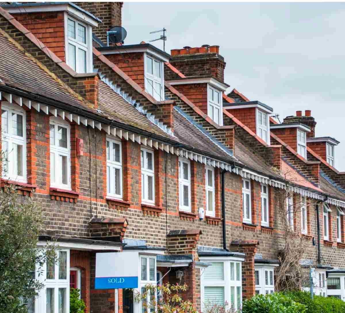 Buyer Beware: England’s Riskiest Areas To Buy and Sell Property
