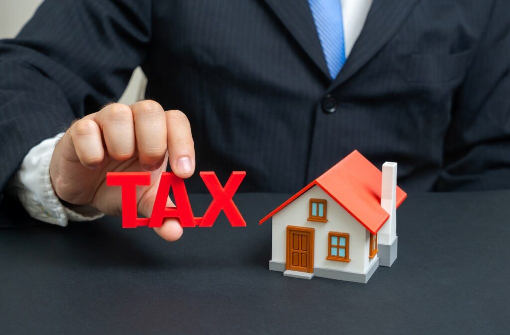 Imposition of taxes on real estate. Tax cuts. Housing affordability, state budget revenue